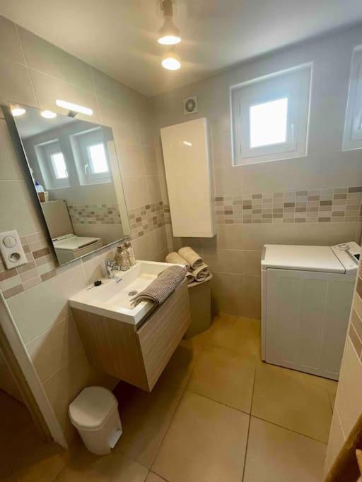 T2 Refait A Neuf Calme Et Agreable Apartment Нарбон Екстериор снимка